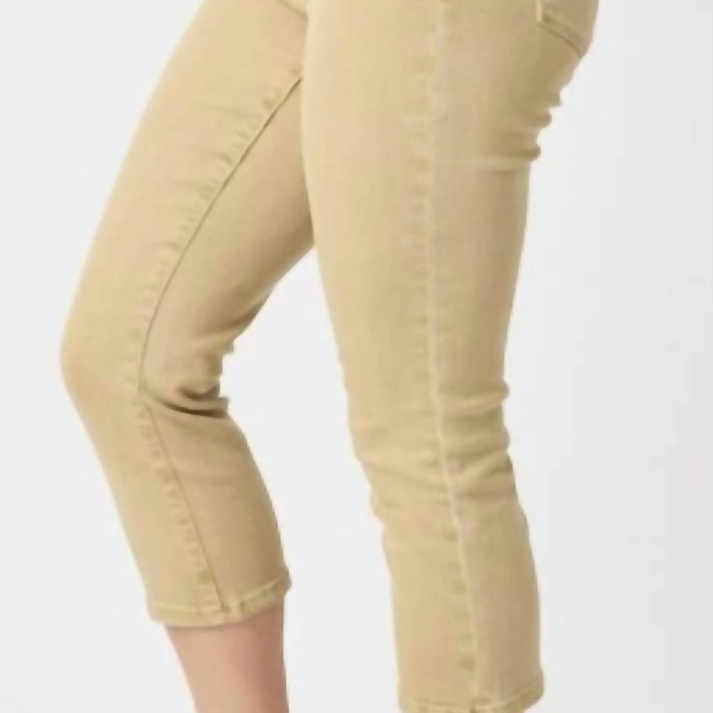 Judy Blue size 20 khaki capri